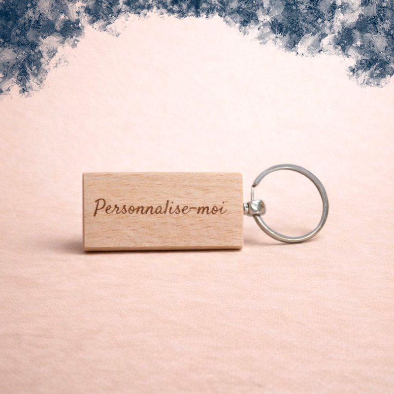 Porte-clé en bois clair personnalisable